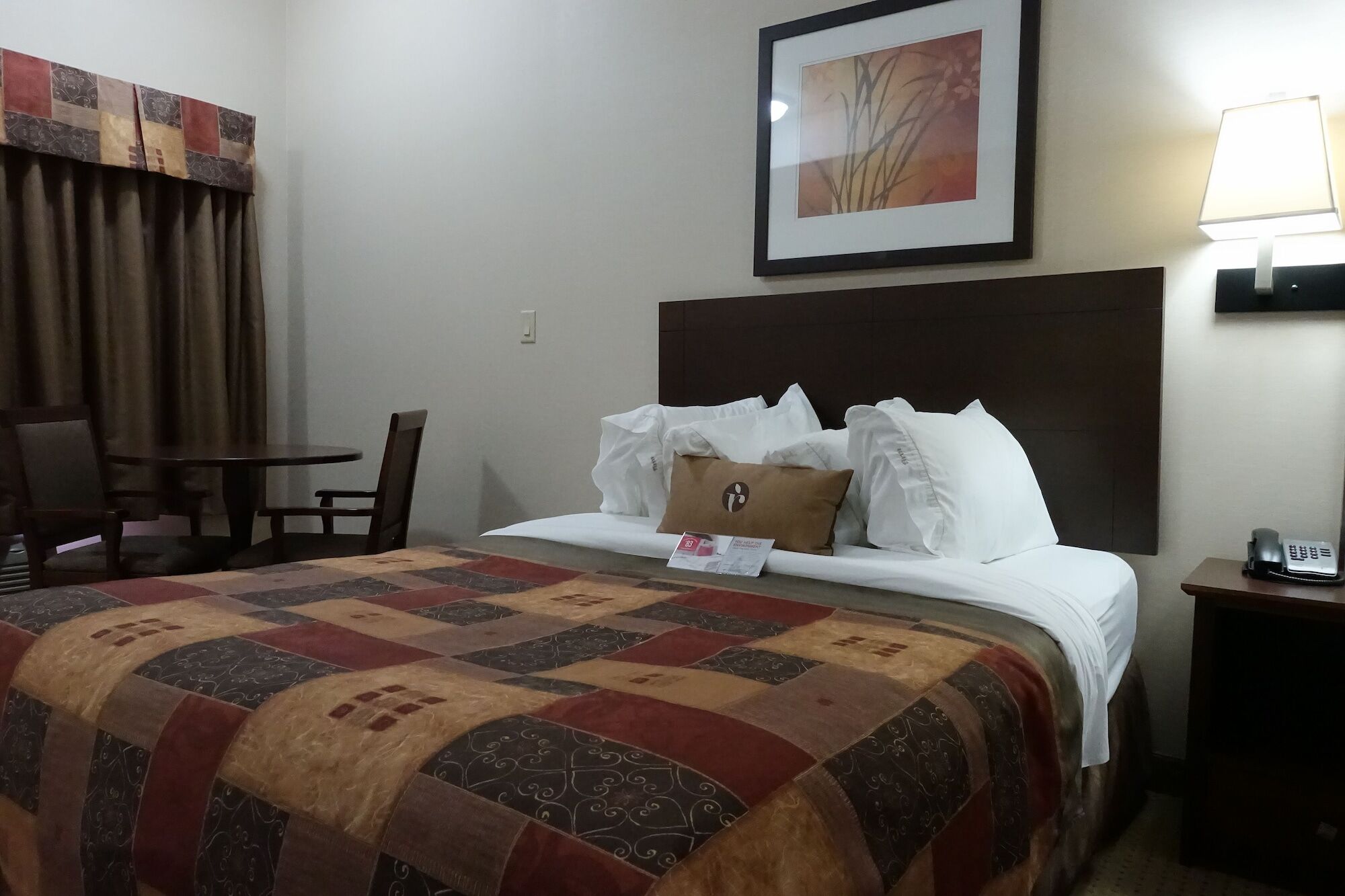 Ramada By Wyndham Weyburn Hotel Bagian luar foto